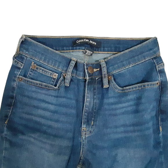 Calvin Klein Jeans Women's Size 25 Stretchy Dark Wash - Picture 2 of 5